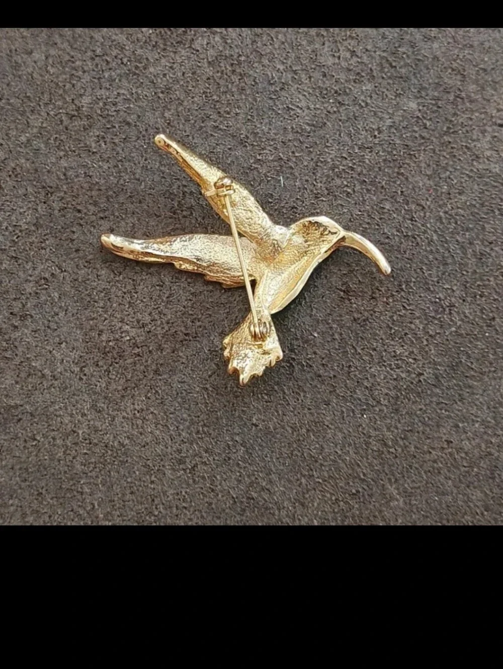 Beautiful & Colorful Vintage 1980s Hummingbird Gold Tone Enamel Pin Brooch.